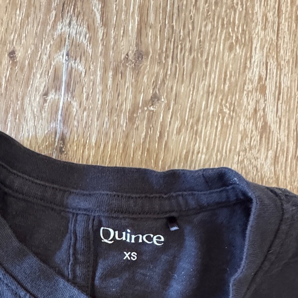 Quince | Black Short-Sleeve Crewneck Tee | 💯 Organic Cotton | size XS - Picture 2 of 4